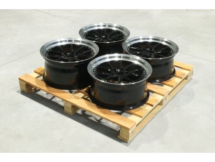 Set of JR39 19x8,5 + 19x9,5 ET15-35 BLANK Gloss Black w/Machined Lip (PCD 5x100, ET 15)