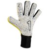 rinat kronos 10 22 turf zluta cerna 4