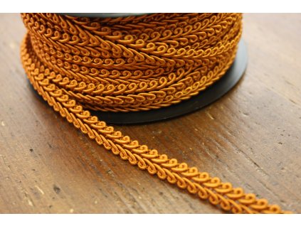 Klasický acetátový prýmek v rezavé barvě, 9mm