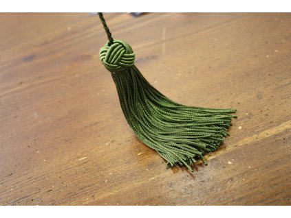 Střapce s uzlíkem v zelené barvě, 10 cm