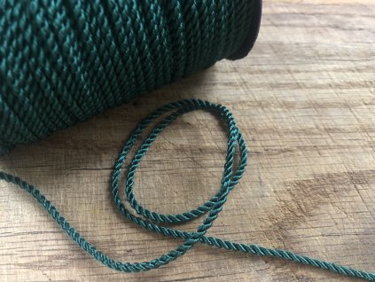 79B4C40E AA83 495F B167 0A6EDD935A7F