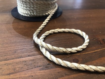 3EF1ADA8 AF64 48FD A8A2 7032B7624C88