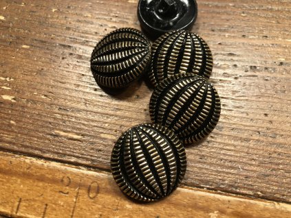 EF691766 9323 4F78 B3D4 F23E1F269336