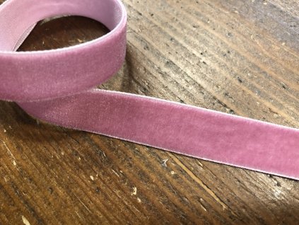 8DF6D54D 9D49 496B 9576 F7AC0E9C26A0