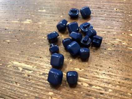 A5E96D4F 86B6 437D 964C 565B341467CC