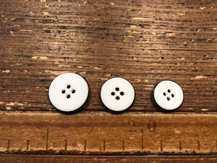 9DE0E8E1 6B00 45F0 96EB 8BFE0B3CEFFE