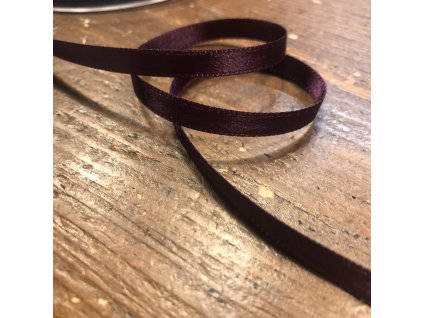 Tmavě fialová saténová stuha, 6mm