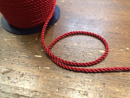 Kroucený provaz v červené barvě, 2,5mm