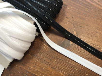 Pruženka se silikonem, 10mm