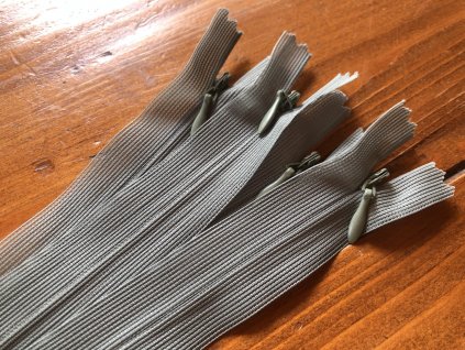 Skrytý zip v šedo-zelené barvě  22cm, 35cm, 50cm, 60cm