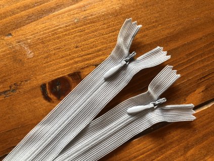 Světle šedý skrytý zip  22cm, 35cm, 50cm, 60cm