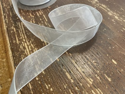 Světle modrá/skoro bílá organzová stuha, 23mm