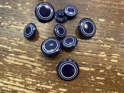 Tmavě modro bílý knoflík 21,6mm , 16,5mm , 15,3mm