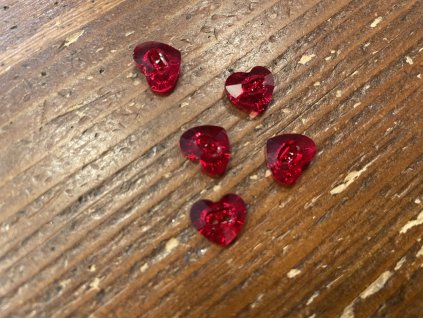 Luxusní štrasový knoflík Swarovski ve tvaru srdíčka