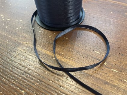 Šedá saténová stuha, 6mm
