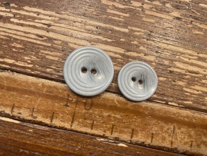 Mentolově zelený knoflík s vroubky 19mm , 24mm