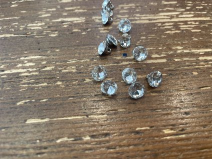Malý štrasový knoflík, 8mm