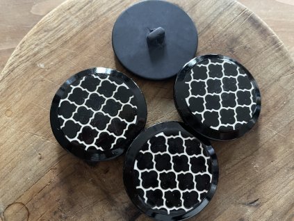 Černo-bílý kabátový knoflík, 3,7cm