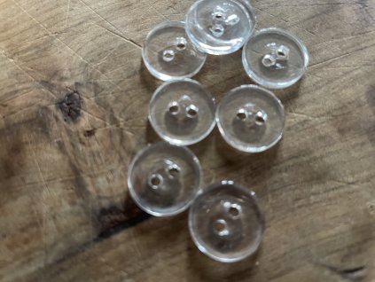 Průsvitný čtyřdírkový knoflík, 14mm