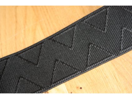 Černá  guma s ornamentem, 50 mm