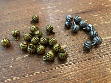 Kovový knoflík - kulička, (historická replika) 10mm