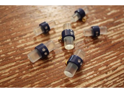 Plastový knoflík s kamínky design Miu Miu