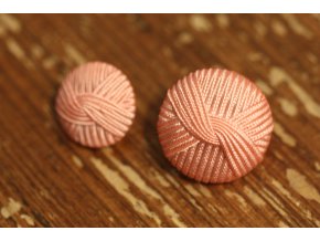 Světle růžový knoflík "vlna",  15mm a 23mm