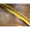 Zlatavá kroucená paspulka, 6mm