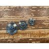 Modrý vintage knoflík s průsvitným okrajem