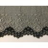 Široká tylová krajka se stříbrnou výšivkou