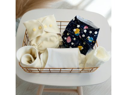 VeronPupi set of cloth diapers for kids placed on a light natur 94f358ac e61b 4a19 8073 30f569e56d01