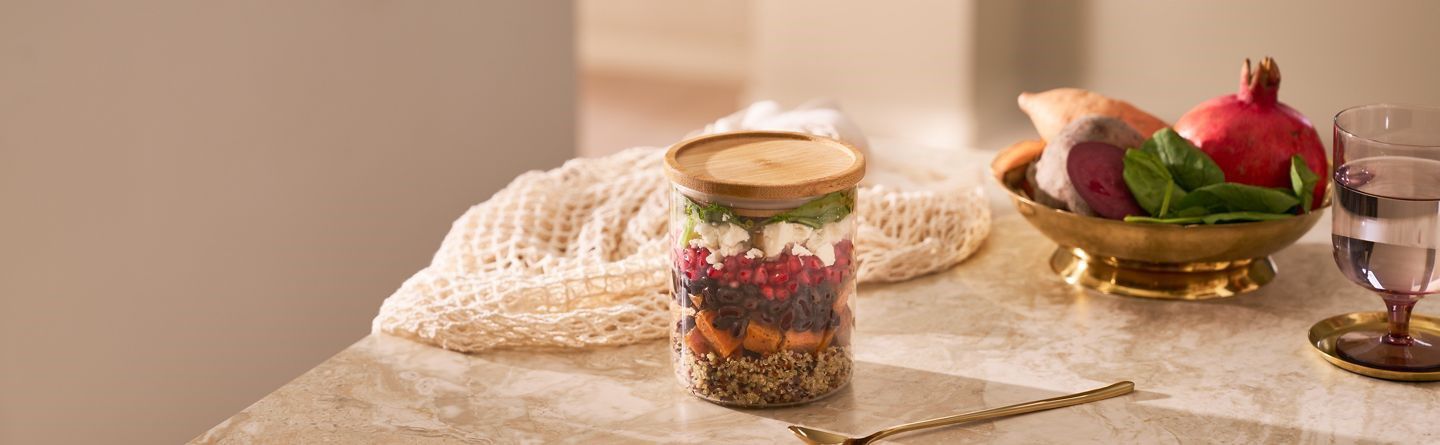 Obed číslo 1 na cestách: jesenný šalát v pohári