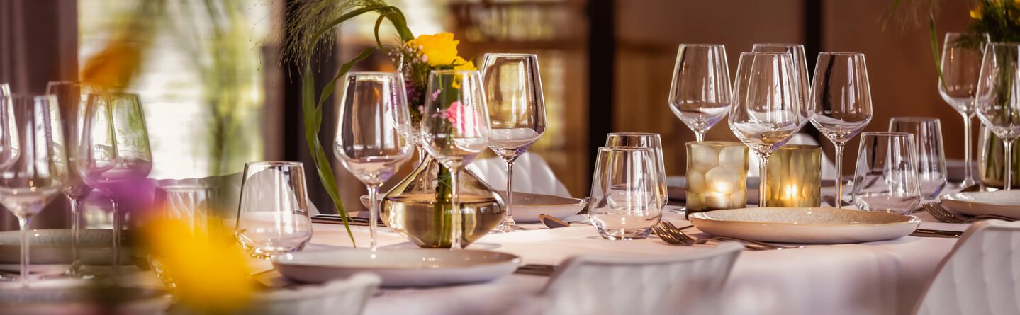 6 tipů na dekoraci jídelního stolu během sváteční sezóny