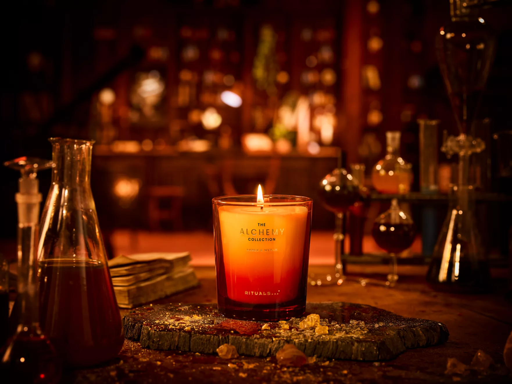 The Alchemy Scented Candle - Rituals