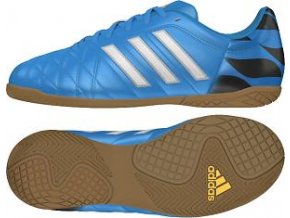 adidas Questra in Junior m29850 (velikost. 28)