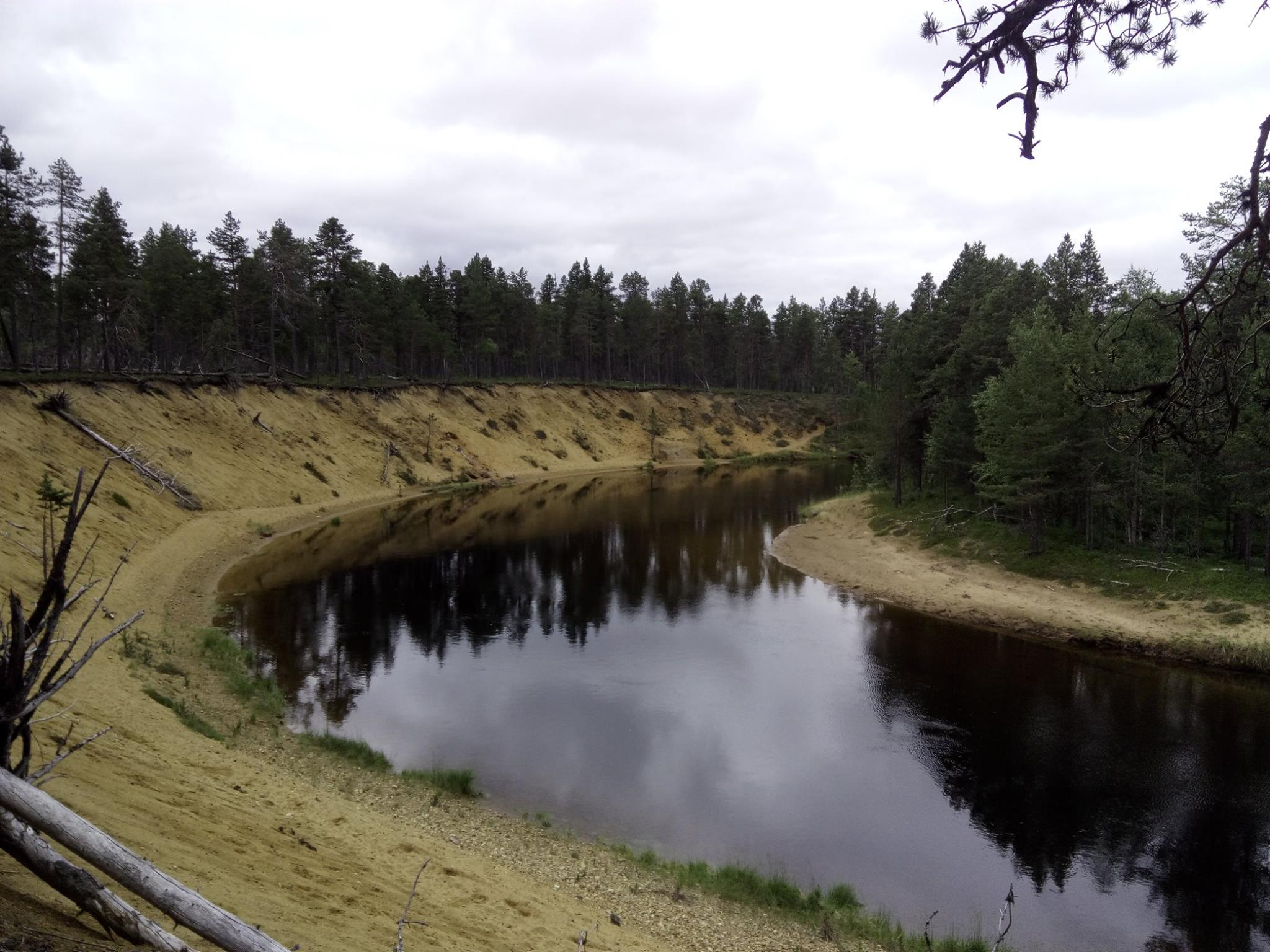 Finsko řeka Lemmenjoki a přilehlá jezera
