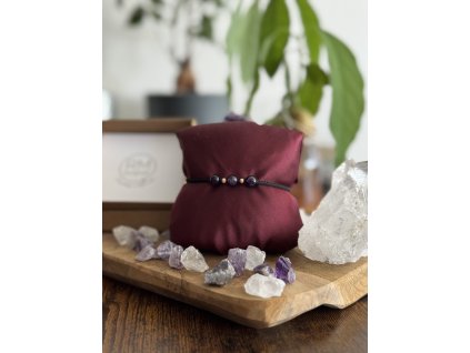 Ručně pletený shamballa náramek s Ametystem