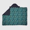voited-travel-pillow-blanket-an-tracks