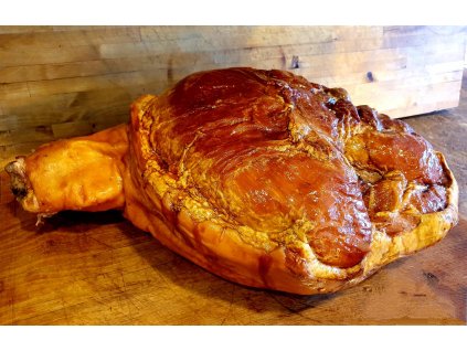Celá šunka s kostí (cca 4kg)