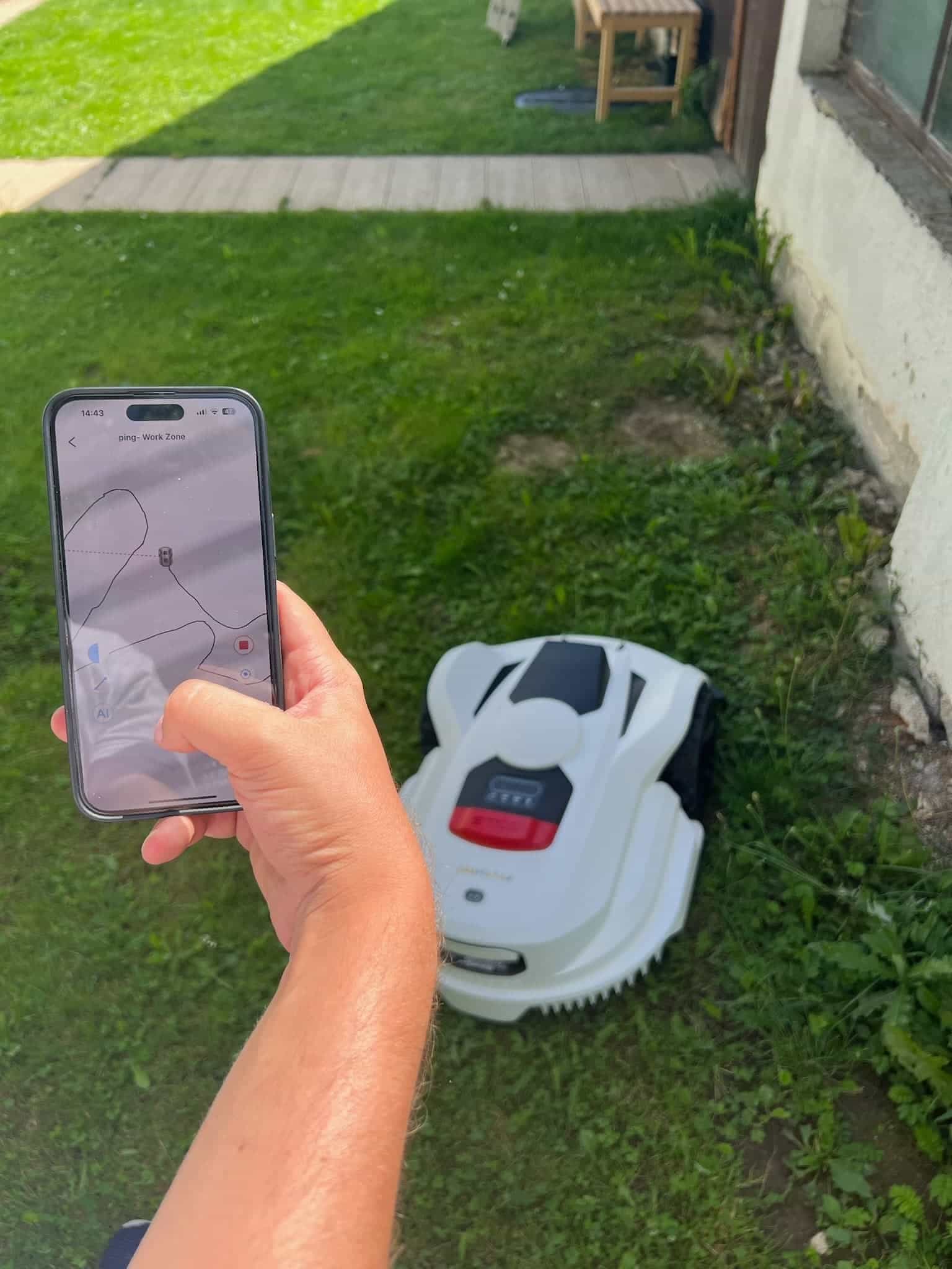 Instalace robotické sekačky AMA v Táboře