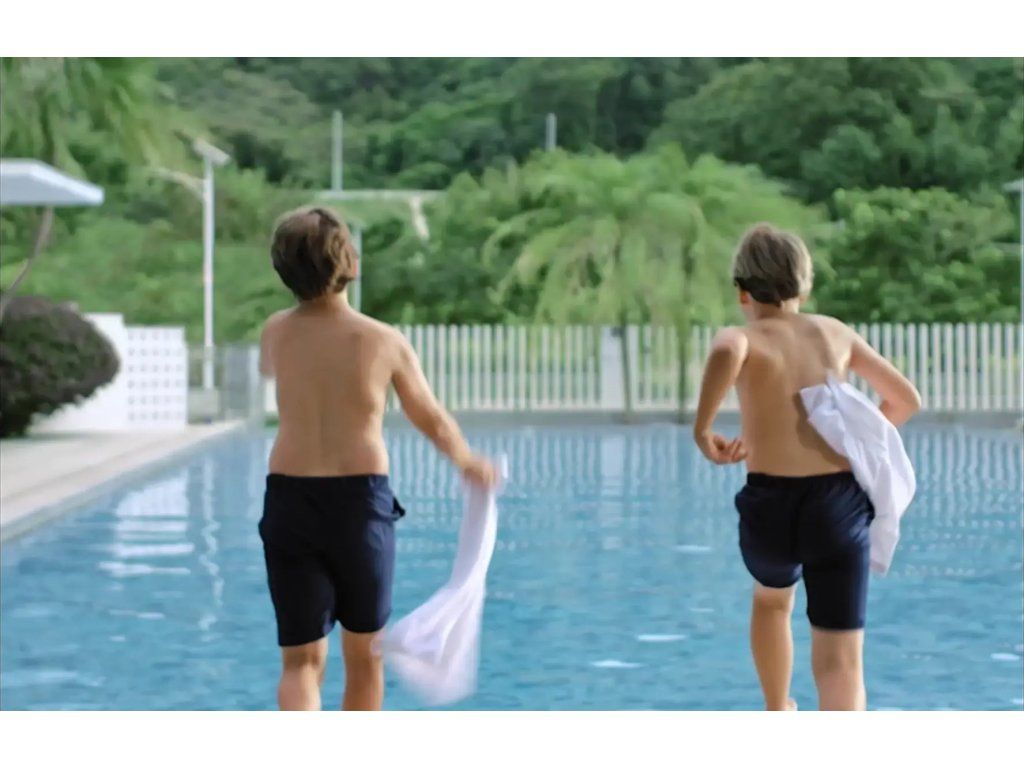 Pravidelně udržovaný bazén s Aiper Scuba V3