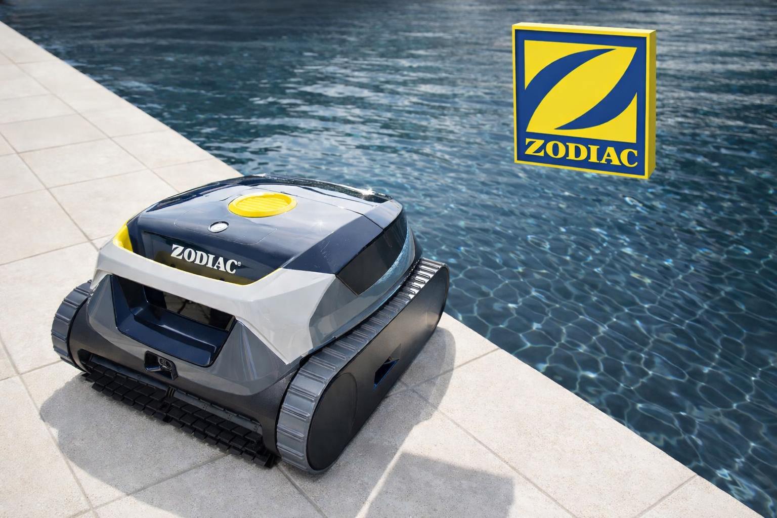 Robotický bazénový vysavač Zodiac Freedom Lite na břehu bazénu