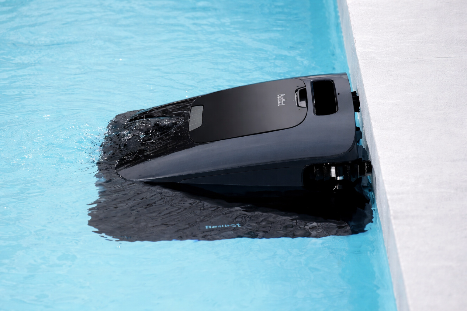 Beatbot Aquasense 2 Ultra parkuje na hladině