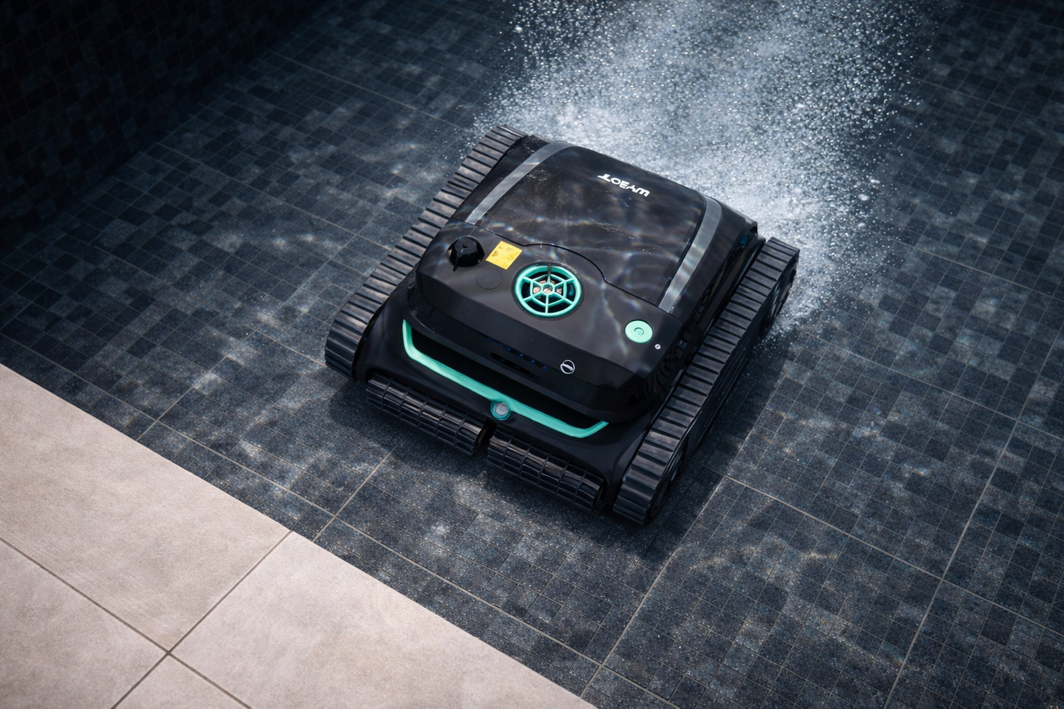 Robotický bazénový vysavač Wybot S2 při čištění dna