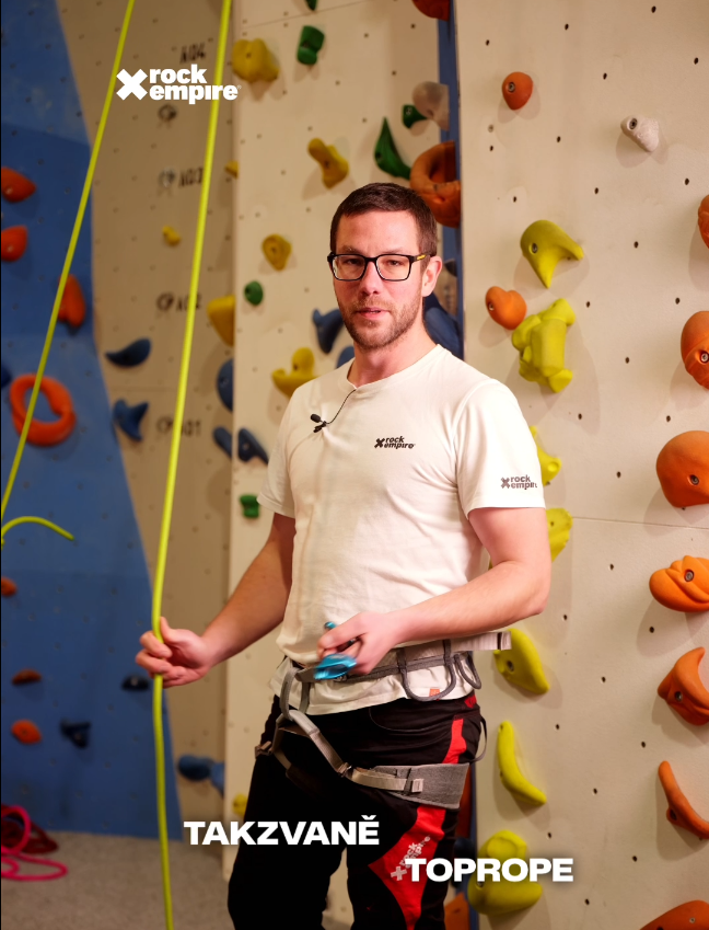 Jak začít lézt na stěně: EPIZODA 3 - Jak jistit na Toprope – založení jistítka krok za krokem