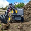 Elektrický Báger Volvo Excavator 12V s podkopovou lyžicou, Jednomiestne, červený, mäkké koženkové sedadlo, MP3 Prehrávač s USB/SD/AUX vstupom, Zadný pohon, 2 x 35W Motor, EVA kolesá, 12V/14Ah batéria