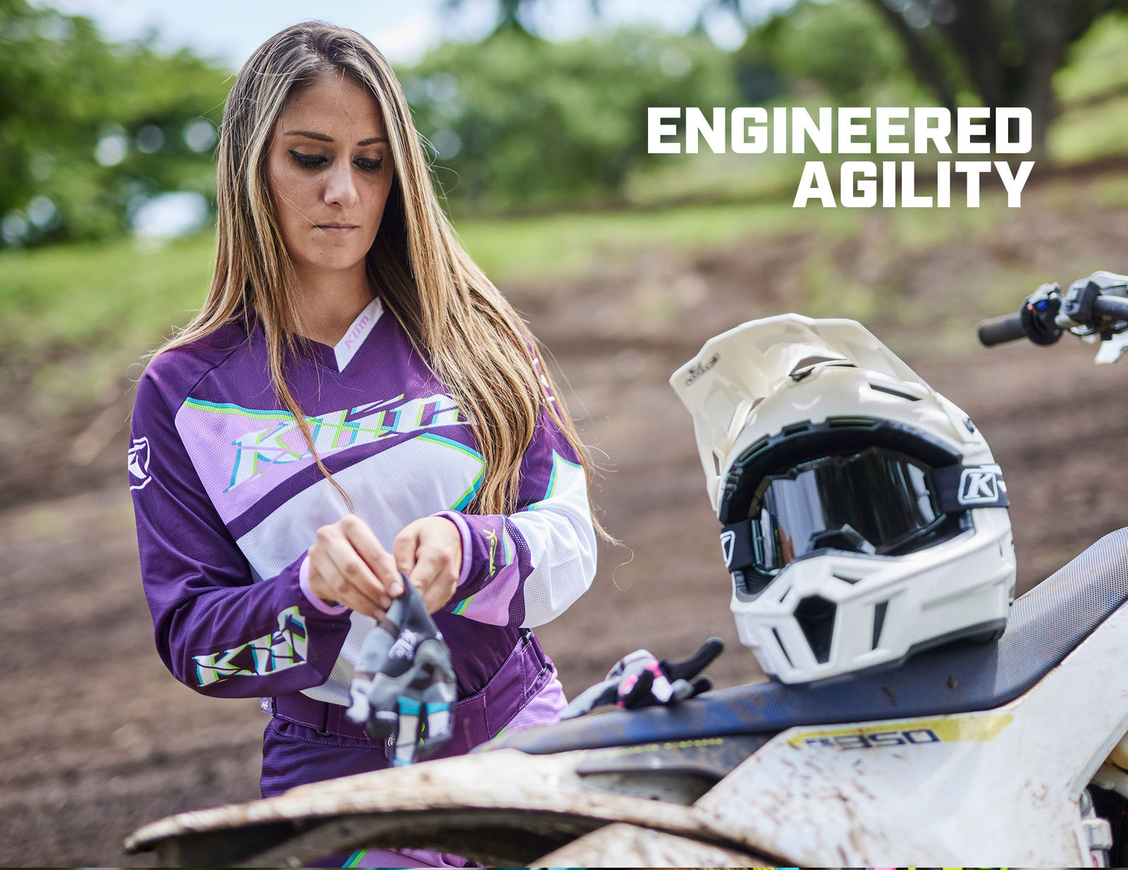 Womens-XC-Lite_01-medium