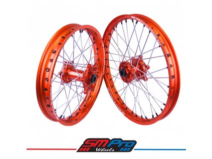 orange hubs orange rims black nipples 1