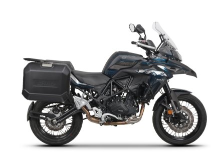 Kompletní sada bočních černých hliníkových kufrů SHAD TERRA BLACK 36L/47L , včetně montážní sady SHAD BENELLI TRK 502X