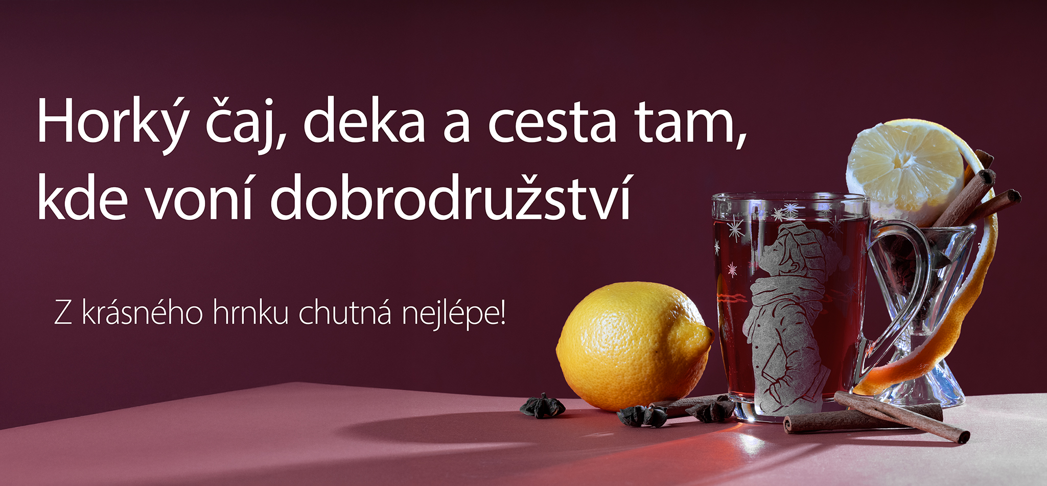 Skleněný hrnek na čaj se zimním motivem